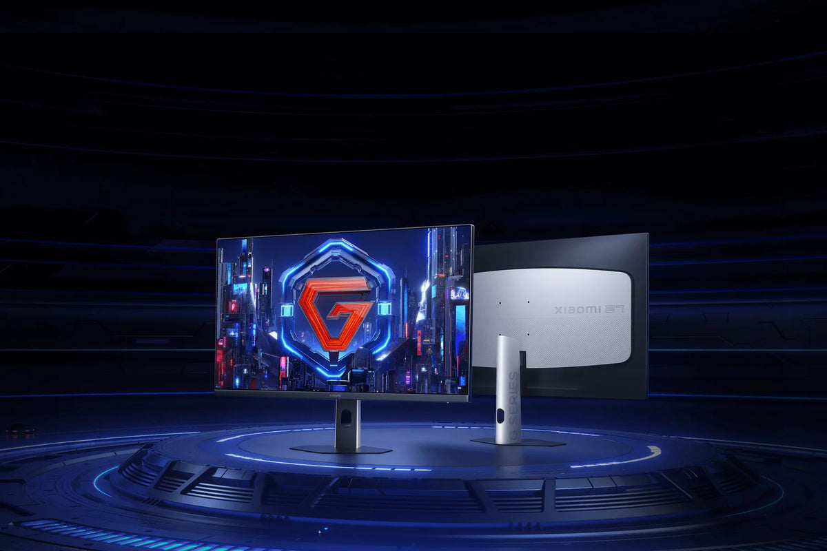 Voor- en achterkant van de Xiaomi 2K Gaming Monitor G27Qi 2026 naast elkaar