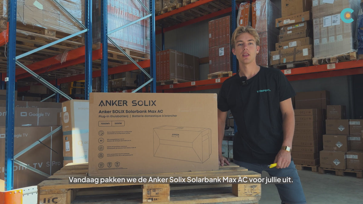 Video laden: Anker SOLIX Solarbank Max AC thuisbatterij unboxing met uitleg over 7 kWh opslag, uitbreiden tot 42 kWh en slimme energieopslag.