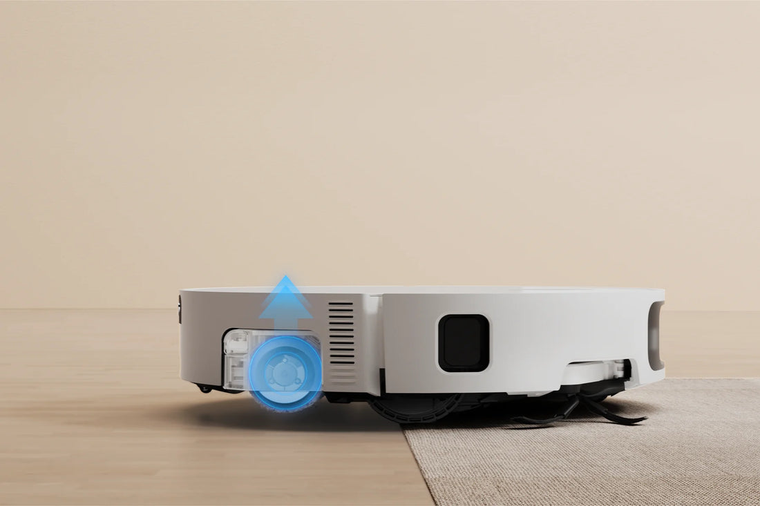Xiaomi Robot Vacuum 6 rijdt een kleed op en tilt de rollermop omhoog